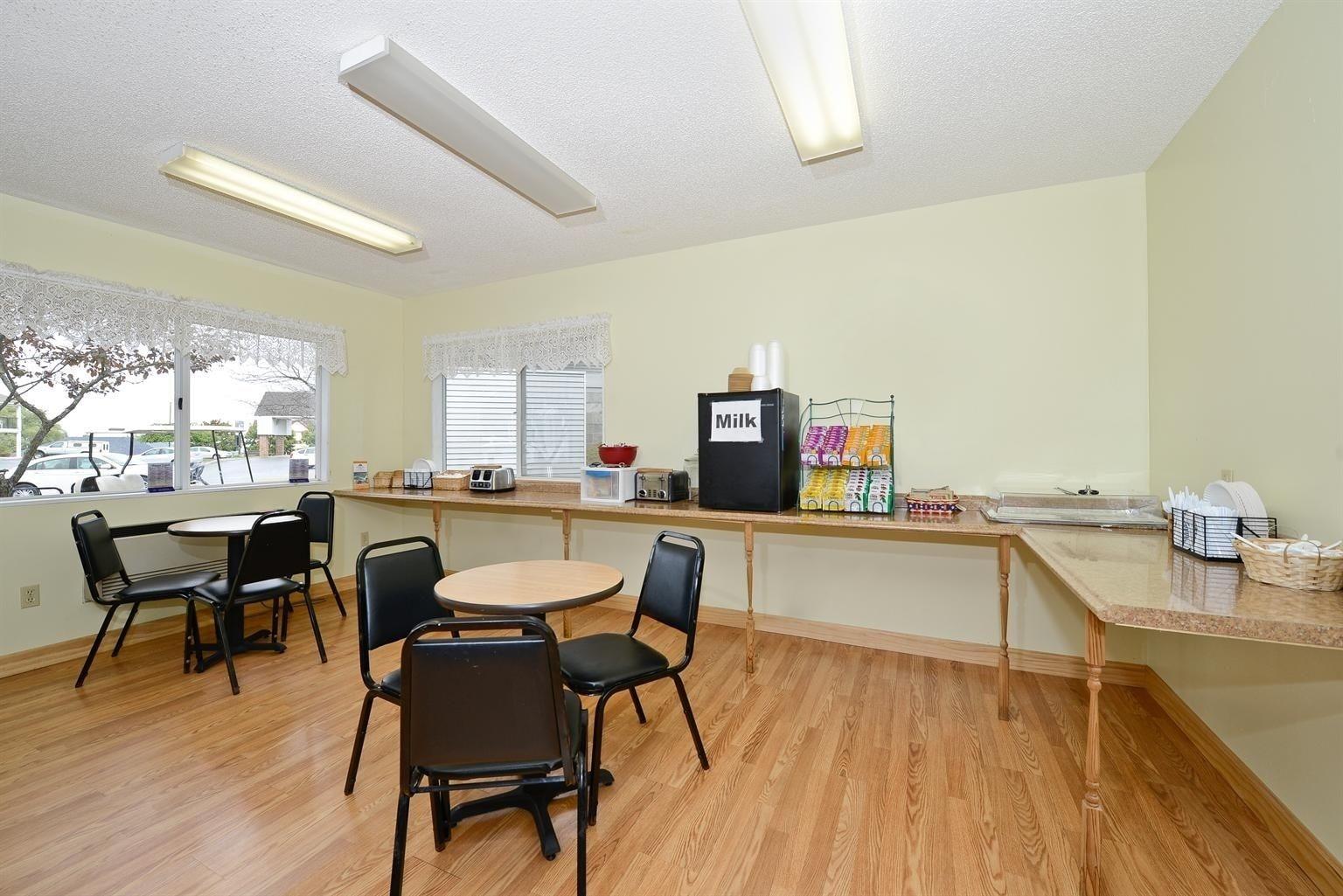 Americas Best Value Inn Saint Ignace Εξωτερικό φωτογραφία
